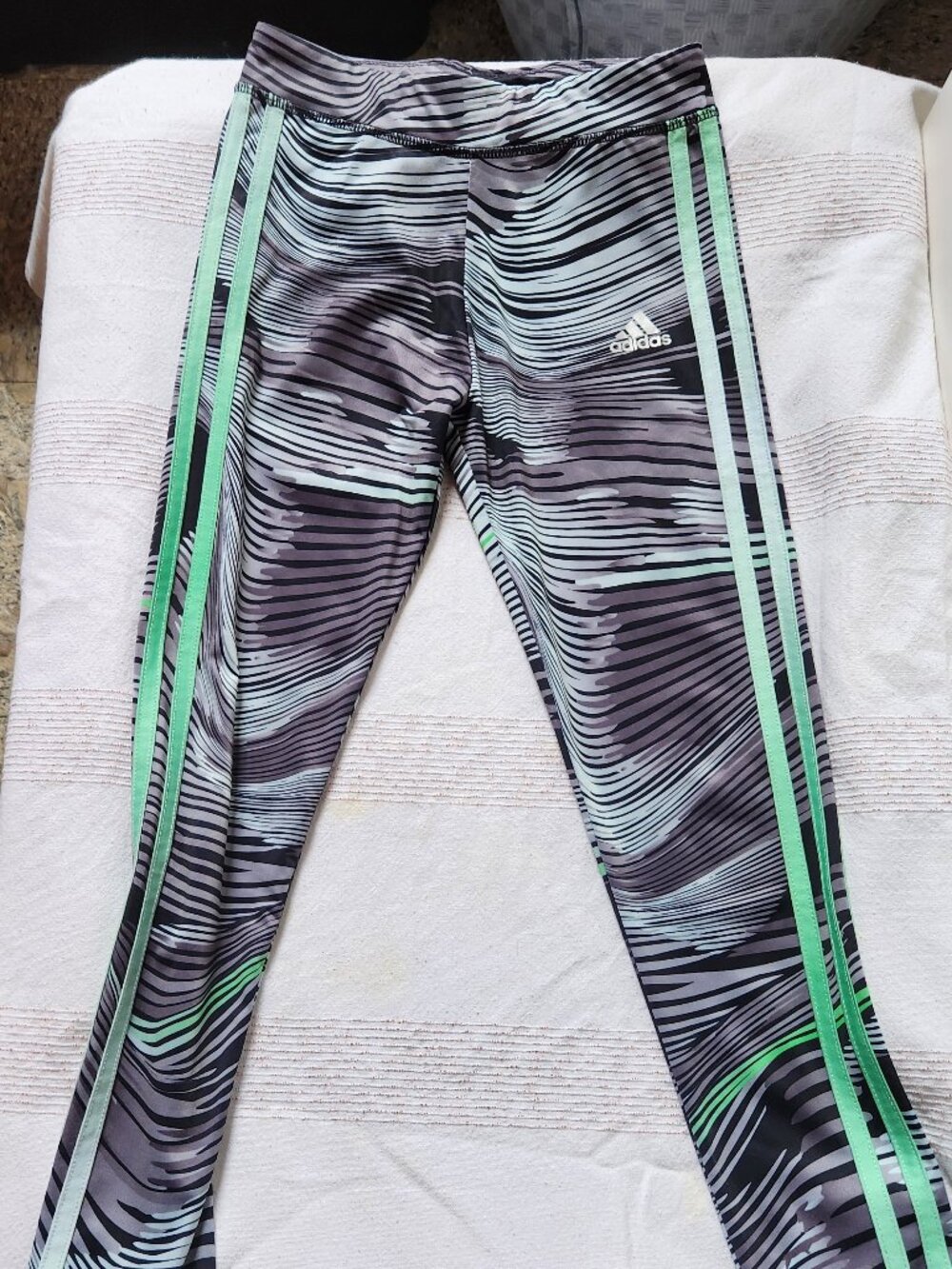 Adidas Classic 3-Stripes Tricot Track Pants Size 7/8